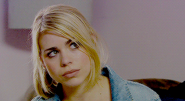 ochocolate:rose tyler in every episode ✿ 2x11 // fear herSo, near future, yeah?