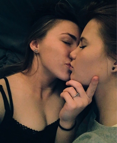 secutelesbian:lesbian blog