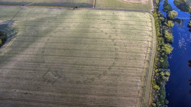 Dry weather reveals ancient site in Meath's Boyne Valley