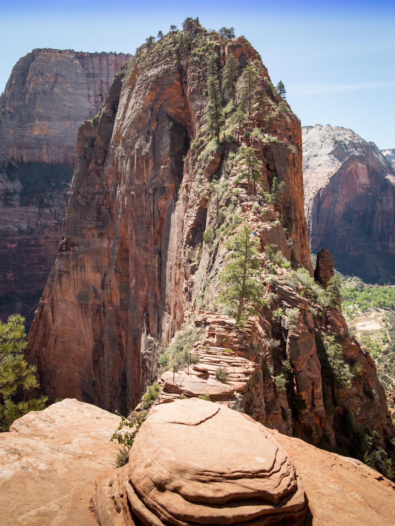 Angels Landing, Zion NP. [OC] [3264x4352] -... - Amazingly Beautiful