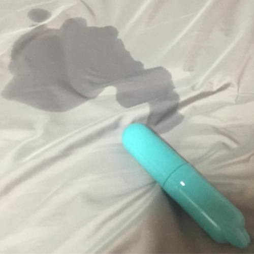 sensejiwoo: 나 젖었어 라인으로 영통할사람 영통부탁드려요