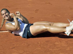 Organicphysiques:  Slovakia’s Pro Tennis Star Dominika Cibulkova Is All Natural