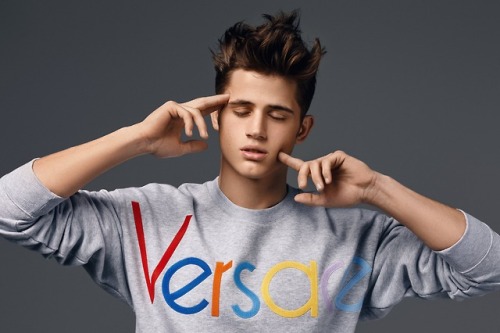 billionairesociety:  siroyagihkd:Hunter Thompson by Blake Ballard  Trophy boys should look extra adorable on Valentine’s Day 