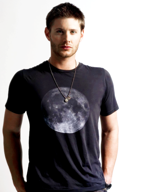 justjensenanddean:    Jensen Ackles | SPN S3 Photoshoot 