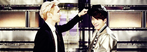 죄; hiatus