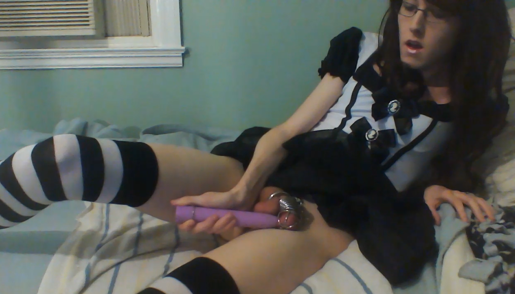 julestreasure:  Bad girls get their play time taken away. This is me trying to cheat
