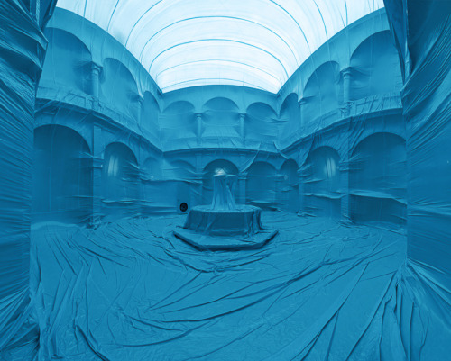 smokeandsong:this is colossal:Giant Inflatable Balloons Transform Interior Spaces into Otherwordly E