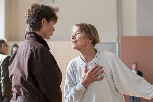 fyeahbroadway:Glenda Jackson as the title character in King Lear in rehearsal at the Old Vic. Photos