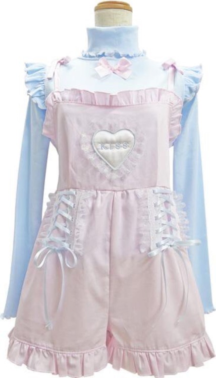 @aballycakes , @alexinspankingland we need these. 🐣💞