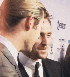 mosellegreen:  hiddlesworthing:    I bet they’re both genuinely confused as to