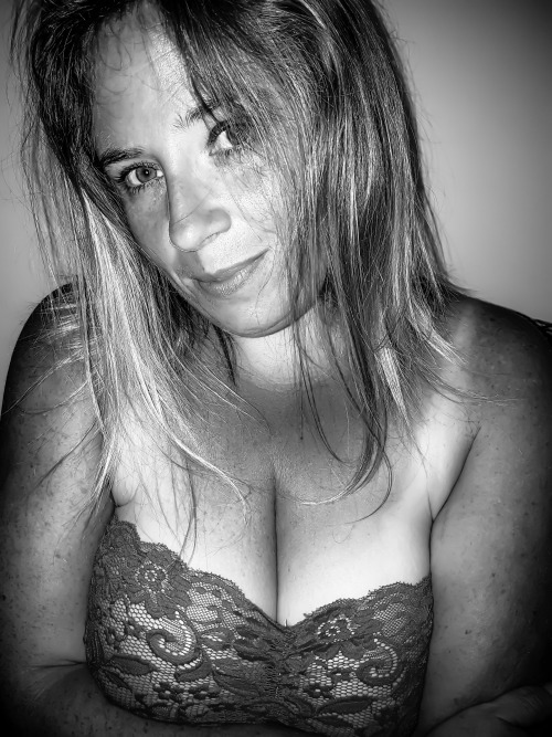 titianastantalizingtales: A few more from recent sessions with Hubby, like what you see ? Sehr h&uum