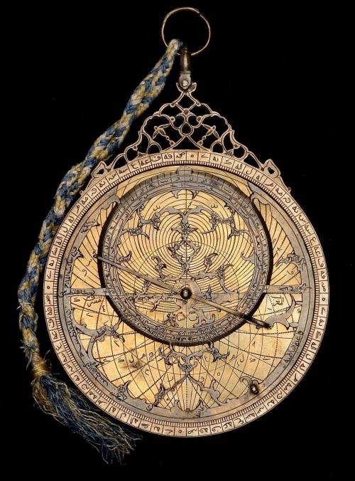 levantineviper: Old Arabic astrolabes. The front (left) and back (right) of each is pictured.  