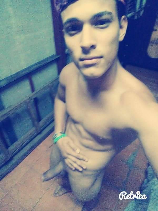 maxlunamax:  Mas de Carlitos mi amor.. Nicaragüense por Gracia de Dios!!