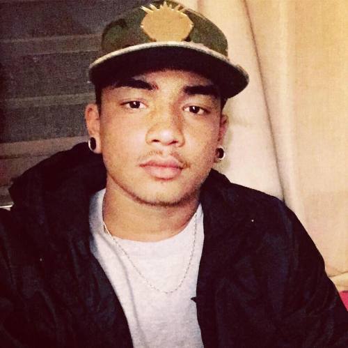 808mauiiboyee: Oahu Boy- RMGot his dick pic & some jerk video! Says he has no GF, bullshiet! Hit