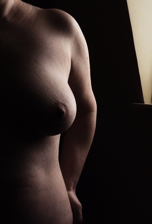 hatsandpanties:  I haven’t felt much like taking new pictures recently, so was having a browse through some old ones and came across this one and can’t believe I haven’t posted it before. I love the lighting and angles, the contrast between the