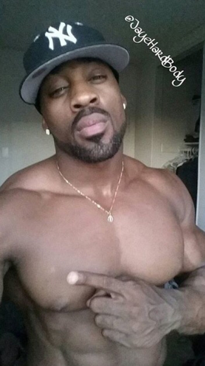 freaknu2:   I need a sexy man to workout with…    《Steaming hot vids, gifs, pics__follow: