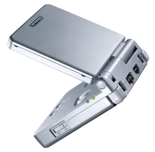 Nintendo: Game Boy Advance SP (2003)