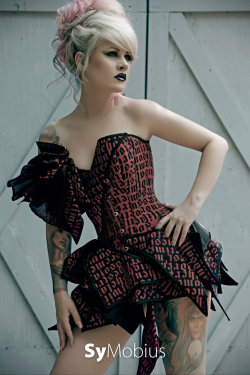 steelboneddiva:  Bibian Blue “Couture”by ~KellyEden    