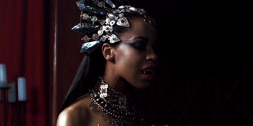 pariztexas: Queen of the Damned (2002) dir. Michael Rymer