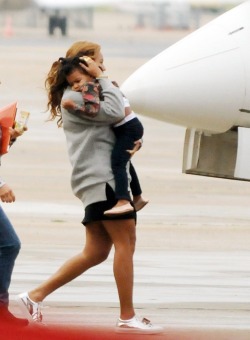 Beyoncefashionstyle:  Beyoncé And Blue Ivy Boarding A Private Jet In Paris — Sept.