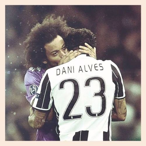 That&rsquo;s what #sport is all about #fraternity &amp; #respect ❤⚽❤ Two of the greatest! #danialves