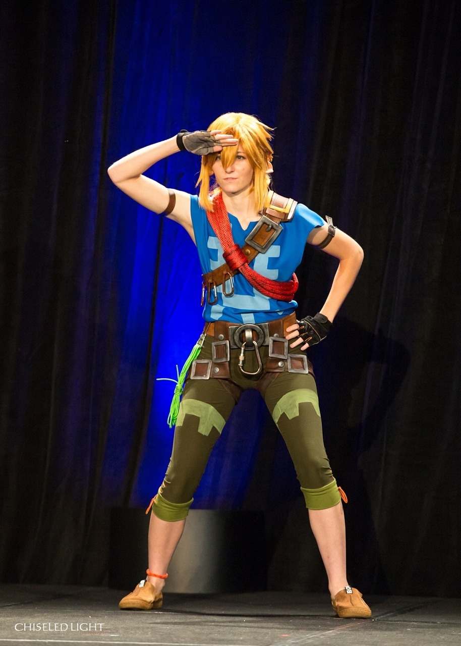 Finished my climbing link cosplay! One of my favorite outfits of the game  ❤️🧗🏻‍♂️ : r/Breath_of_the_Wild