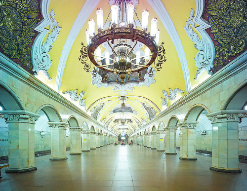 blue-voids:  David Burdeny - Russia: A Bright Future, 2015 