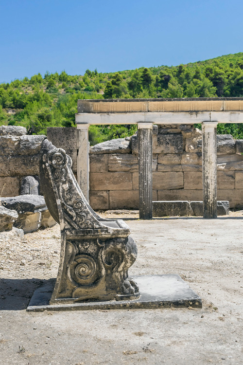 Seat of Honor, Sanctuary of Amphiaraus (Attica, Greece) 