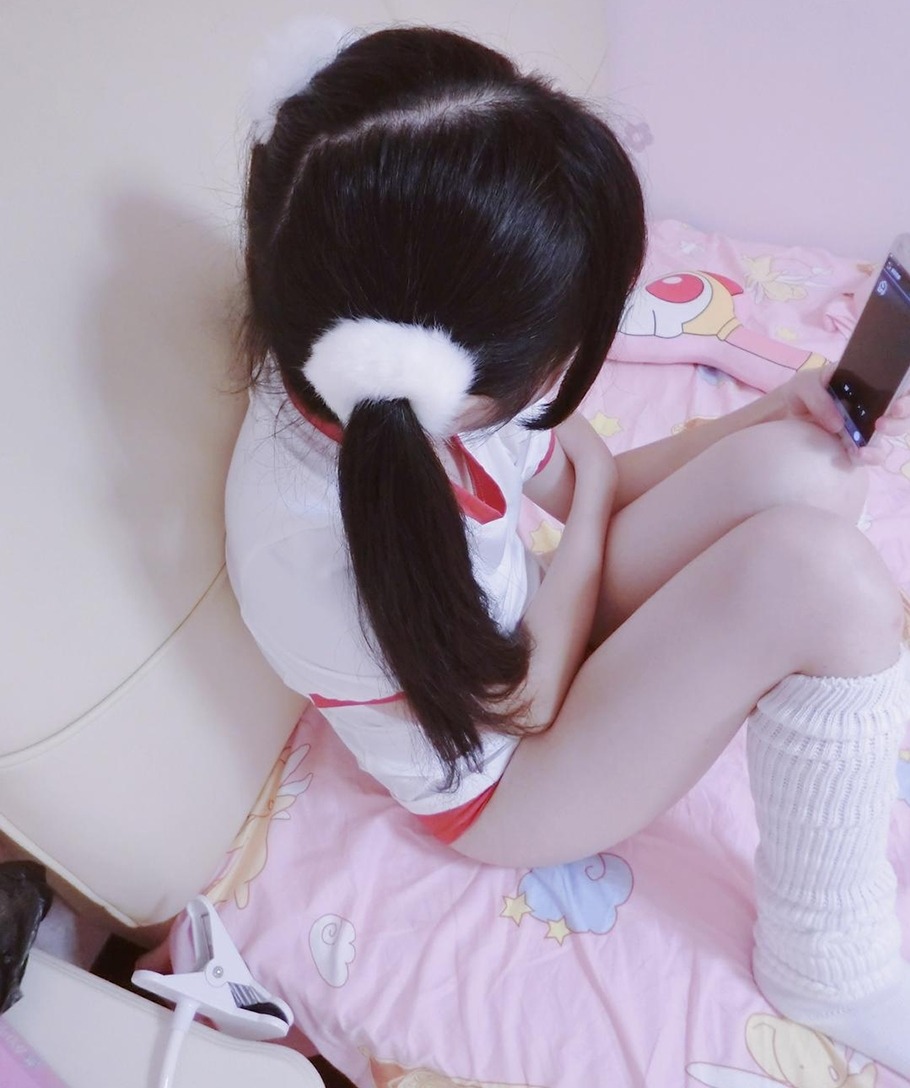 过膝袜、短袜，纯白、蓝白～