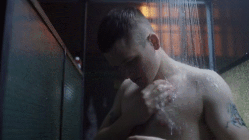 mensbuttsandass:  Taron Egerton