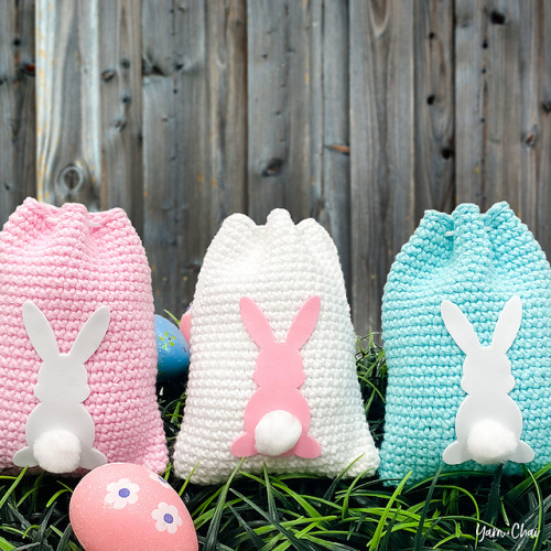 Easter Bunny Treat Bag by Rebecca LangfordFree Crochet Pattern Here