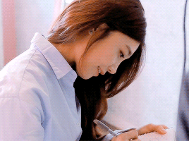 eunji:jung eunji looking (unconventionally) beautiful for anonymous
