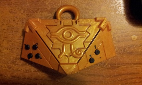 dark-shadowsky: Yo I’ve had this thing for forever. It’s a little Yugioh millennium puzz