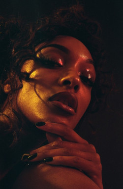 runwaywreck: Jourdan Dunn by Ronan Mckenzie