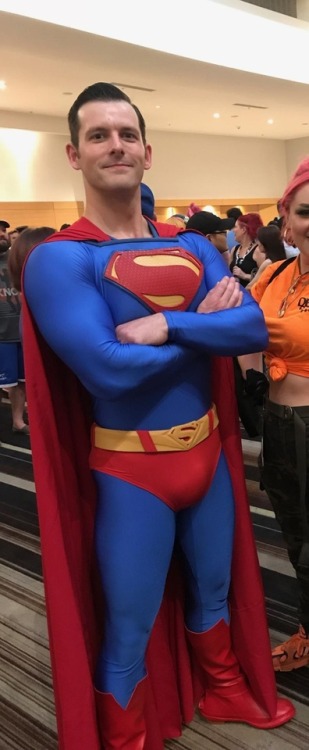 bulgefixation: Robert McGlamery as Supermanwww.instagram.com/rkmsc10/twitter.com/Rob