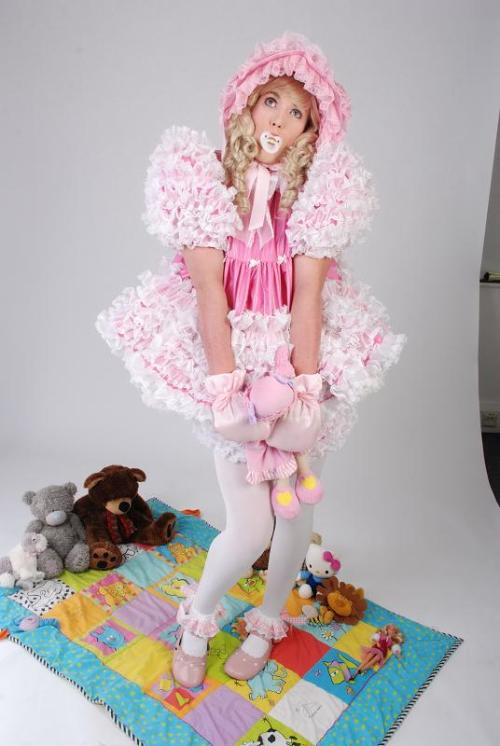 babypants64: sissynix:  sissydolldreams: Sweet sissy baby Cindy. Super Cuteeeeee   Beautiful sissy b