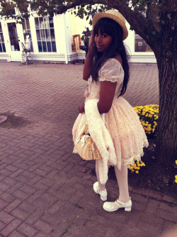 Rune-Midgarts:  Early Fall 2012- My First Lolita Coord. Toned Down Sweet/Classic