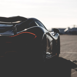 guywithacamera415:  Spaceship.
