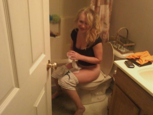 TOILET PEE