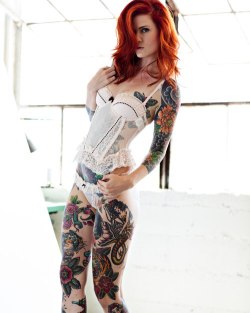 ilovetattoogirls:  Luna Marie (Haley Smith)