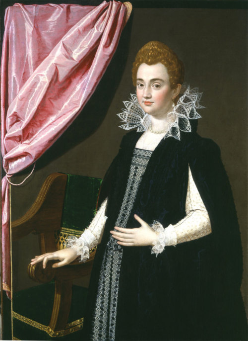 Portrait, assumed to show Maria de’ Medici, by Scipione Pulzone, 1594