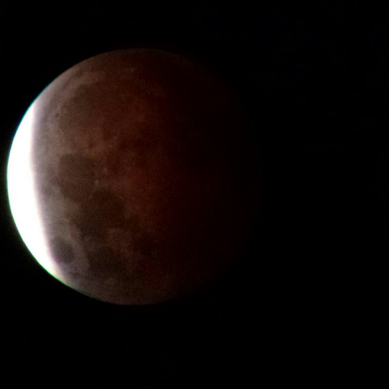 swayisme:  A cpl pics of the Blood Moon Lunar Eclipse!! Spectacular to watch!!
