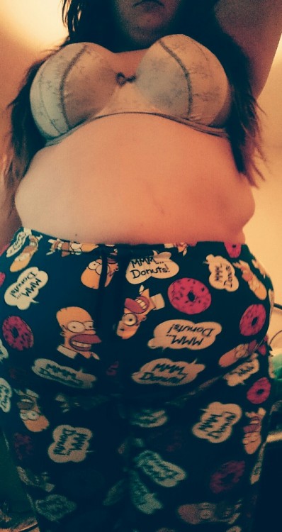 hengmcfly:  misschubbachubb:  Just a few pics 😄 “mmm…donuts!” 😊🍩  Stunning 