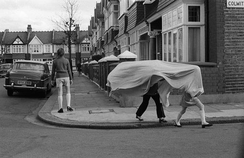 semioticapocalypse: Homer Sykes. Children playing in a suburban street, Wandsworth, London, 1970s [: