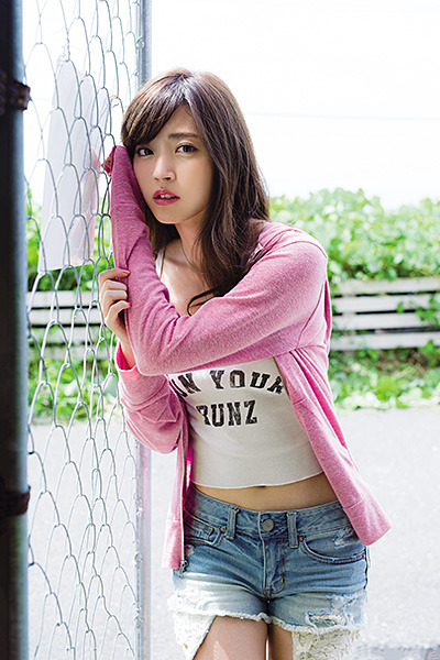 the-other-side-of-summer:  鈴木愛理