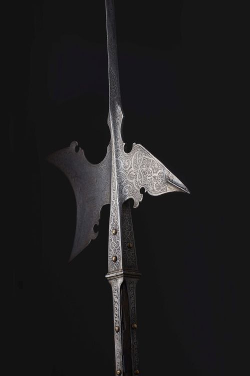 art-of-swords:Parade Halberd of the Trabantenleibgarde of the Elector August of SaxonyDated: circa 1