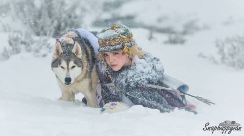 cielrose: Did a recent shoot in the snow with friends!From the Farseer trilogy by Robin Hobb - Assas