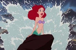 apieceofjenn:  ¿Qué pasaría si las princesas Disney tuvieran un pelo real? La cruda realidad no es tan vistosa…