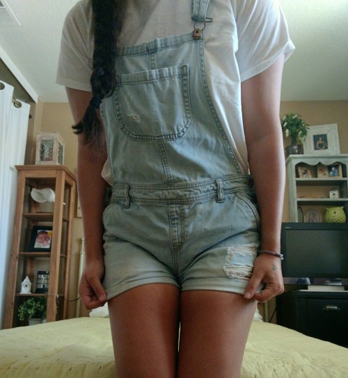 sunnywittledays: bbyhoneybee: not-so-secret diaper baby She’s the cutest ever Very cute