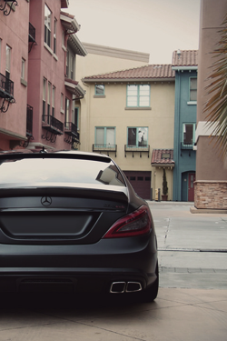 miamivibe:  CLS 63 AMG / photographer 